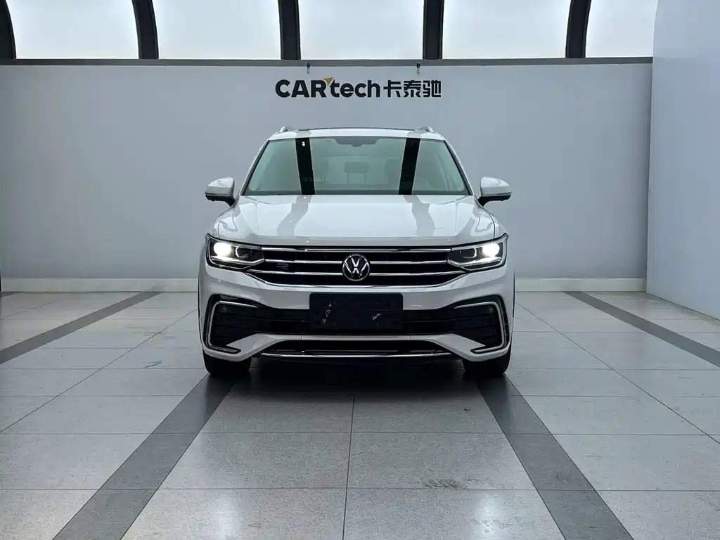 Volkswagen Tiguan L L 2022 330TSI AT R-Line