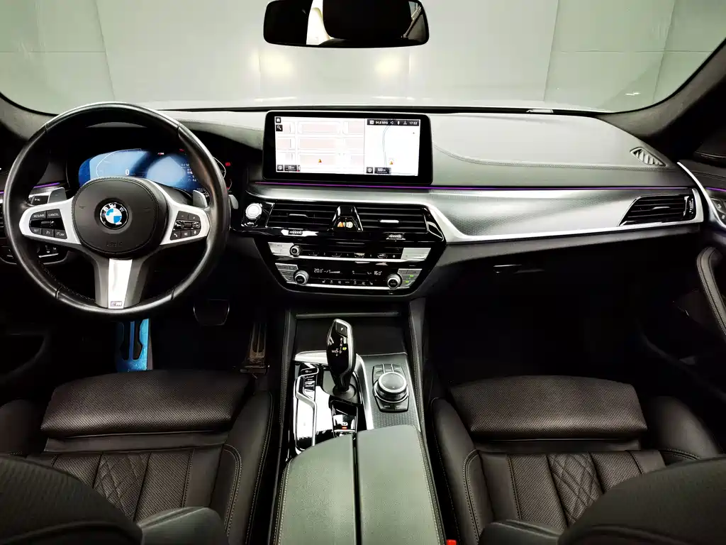 BMW 5 Series (Import) — миниатюра 18