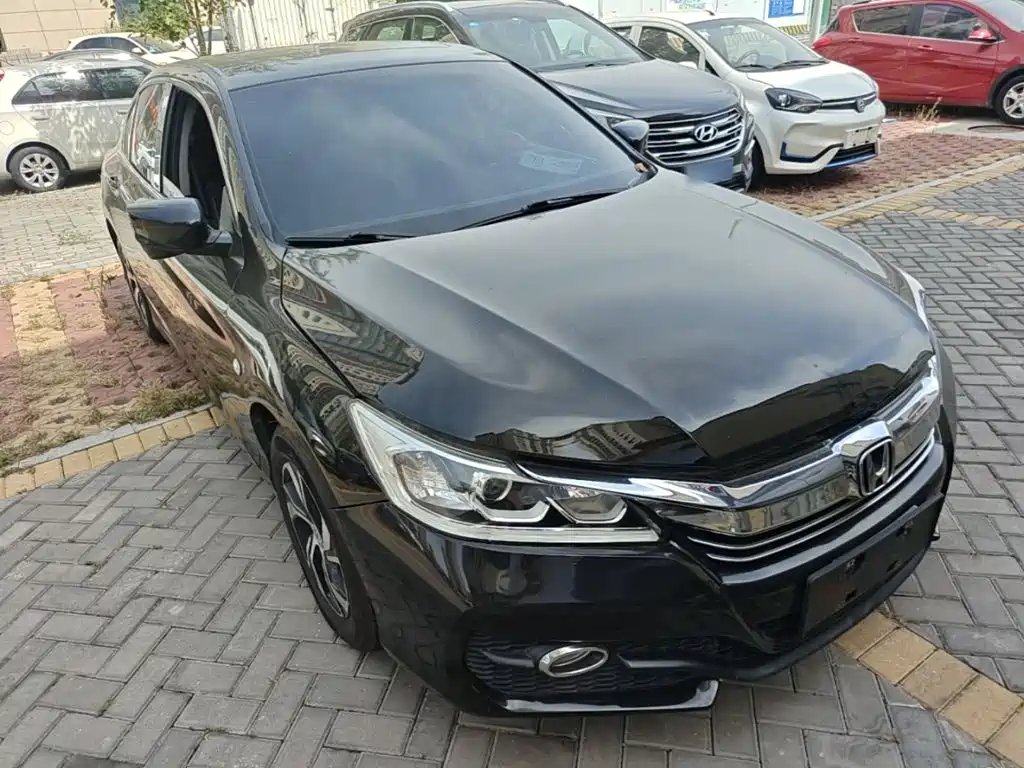Honda Accord — миниатюра 4