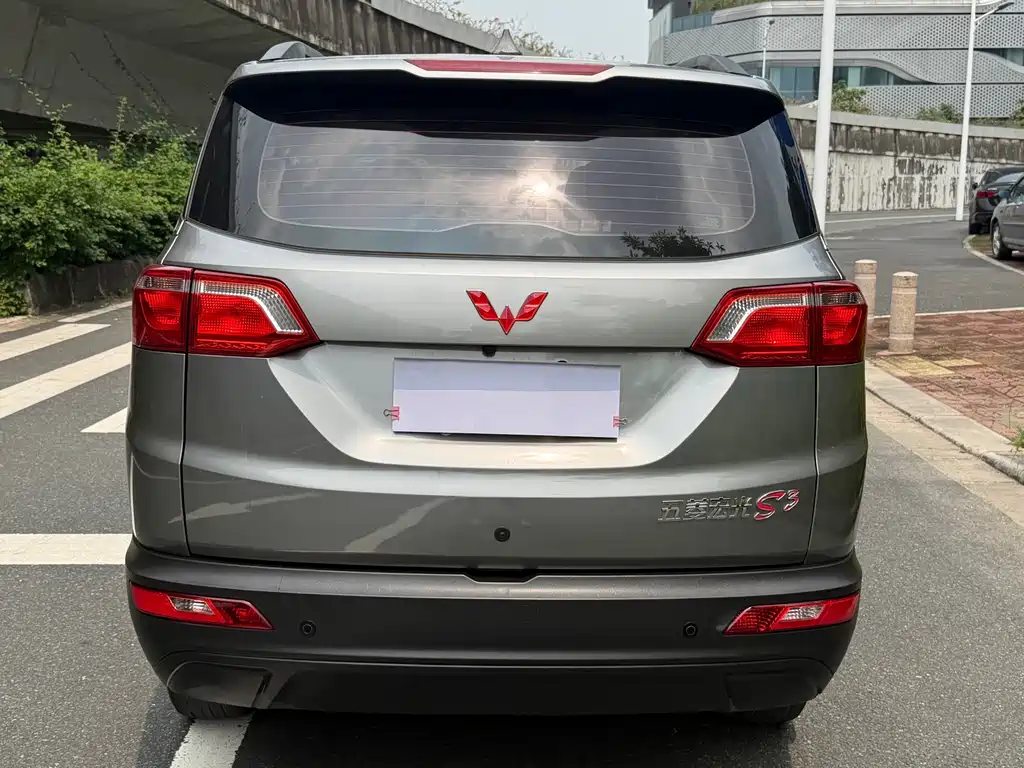 Wuling Hongguang S3 — миниатюра 14