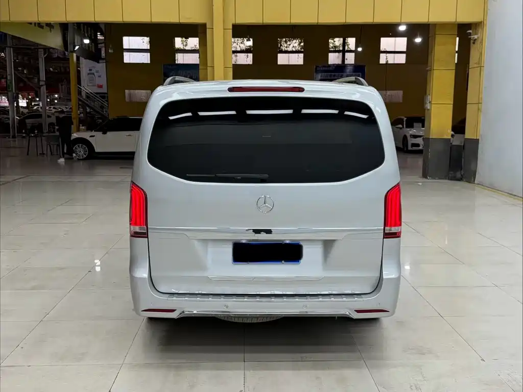 Mercedes-Benz V-Class — миниатюра 8