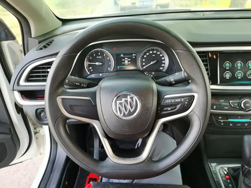 Buick Excelle — миниатюра 11