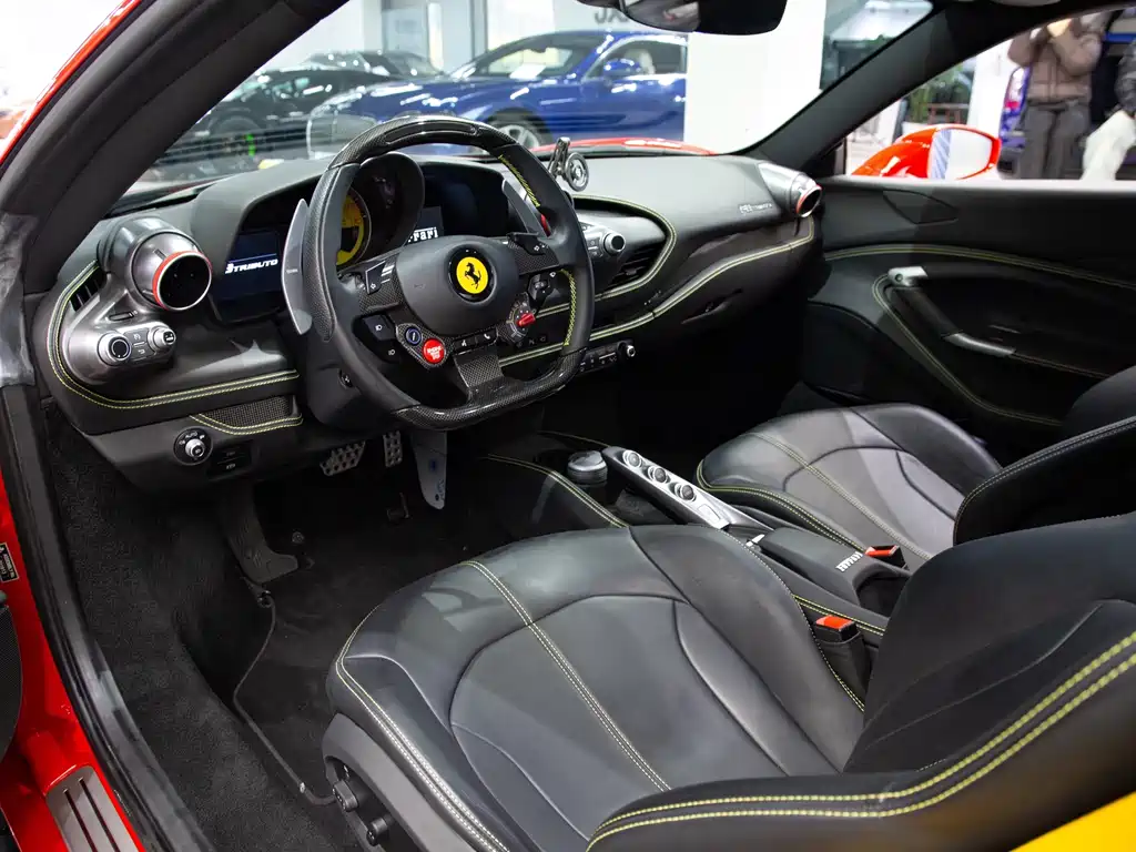 Ferrari F8 — миниатюра 4