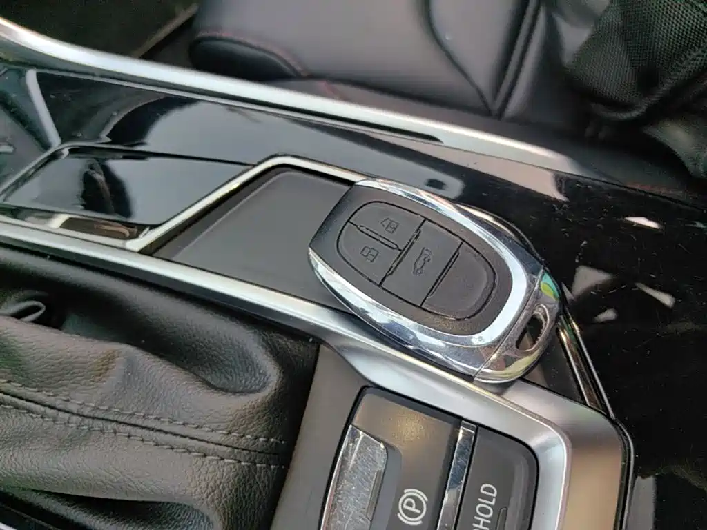 MAXUS D60 — миниатюра 9