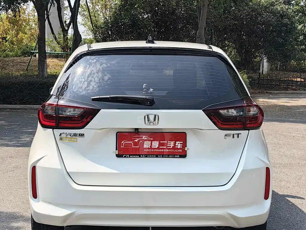 Honda Fit — миниатюра 12