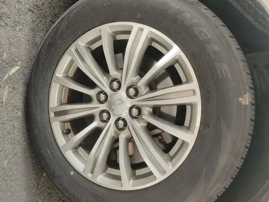 Cadillac XT5 — миниатюра 6