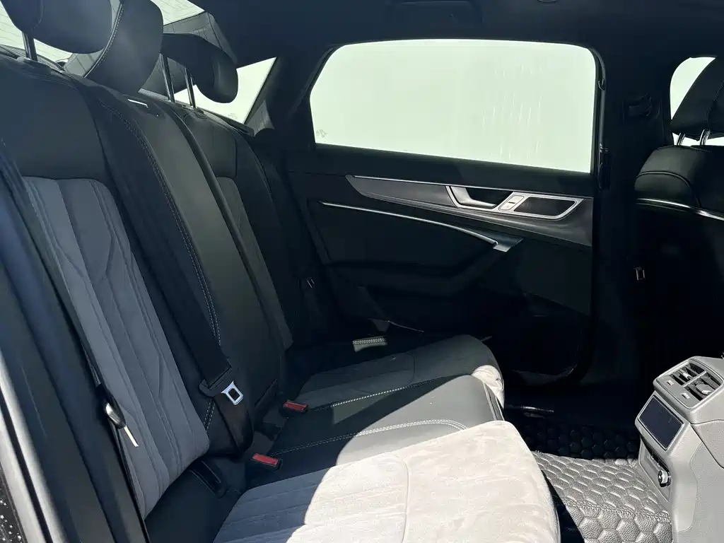 Audi A6L — миниатюра 7