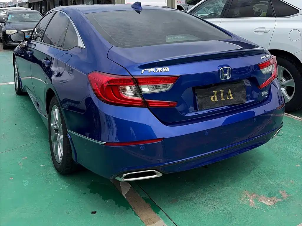Honda Accord — миниатюра 4