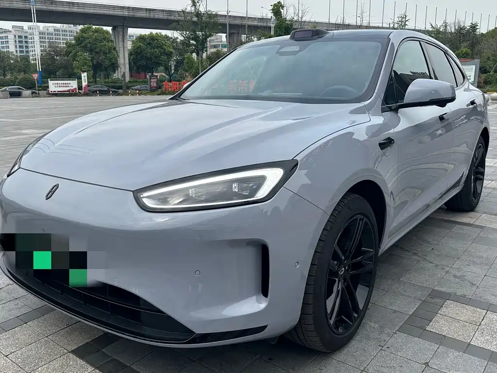 AITO AITO M5 2025