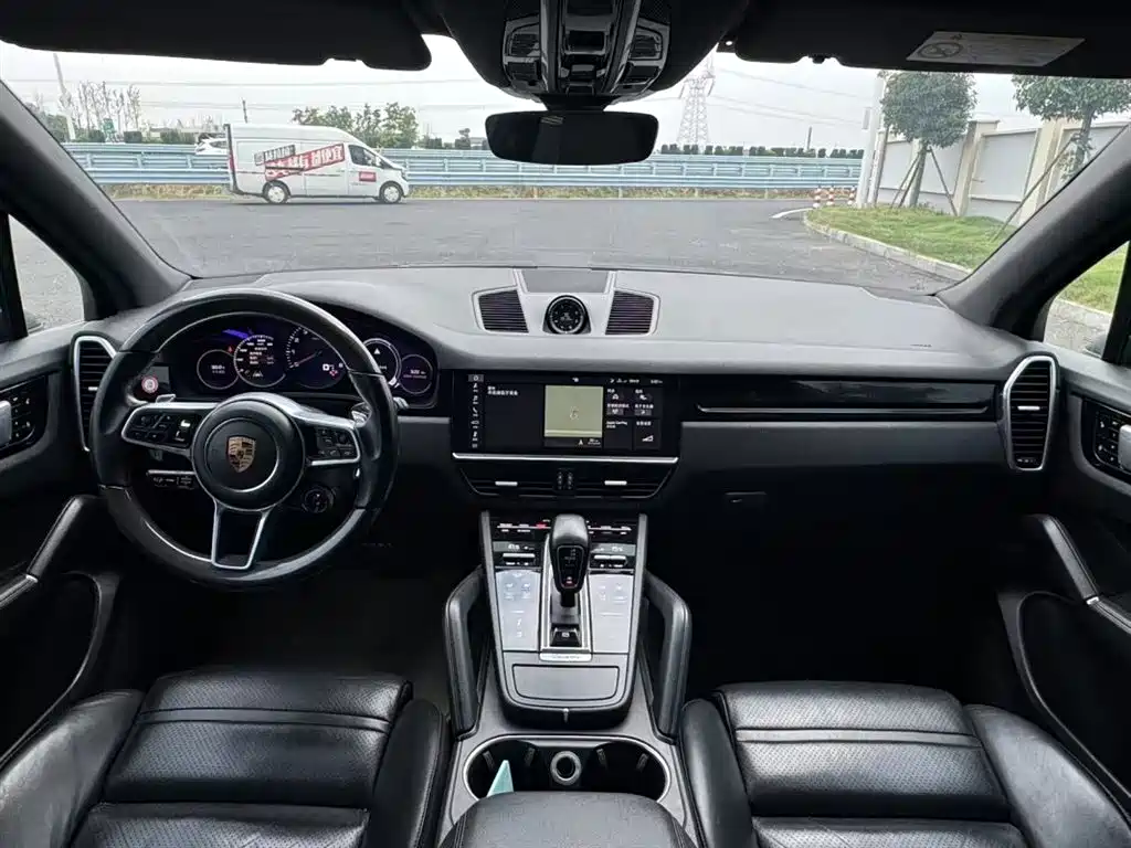 Porsche Cayenne 2018 Cayenne 3.0T