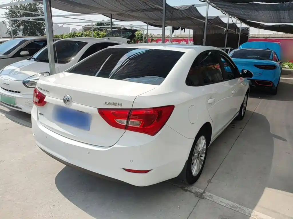 Buick Excelle — миниатюра 7