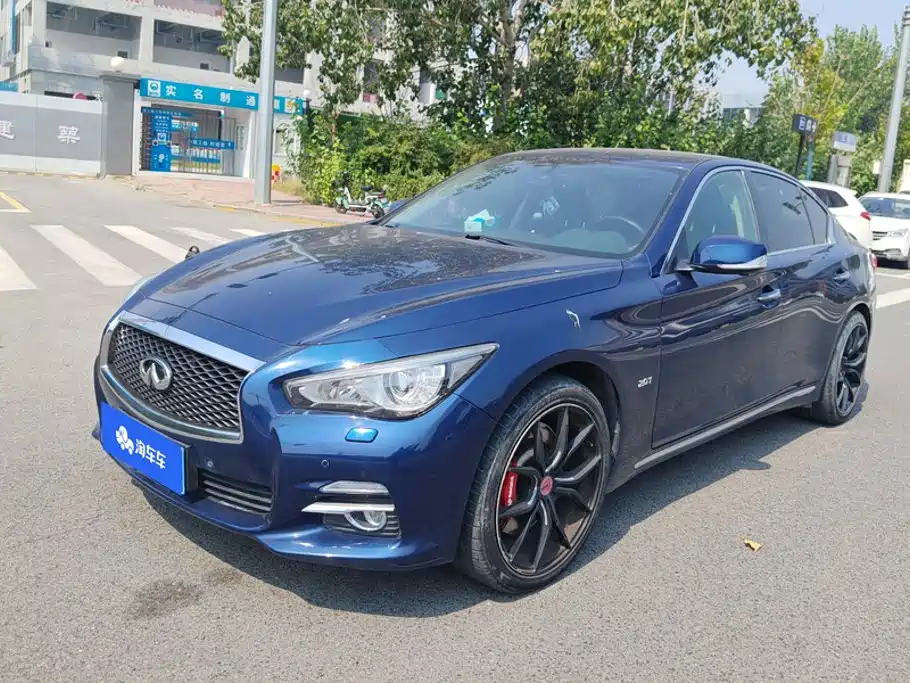 Infiniti Q50L