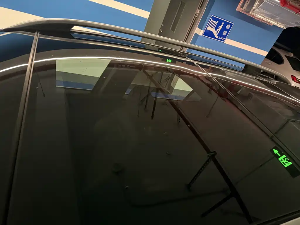 Mercedes-Benz GLB — миниатюра 20