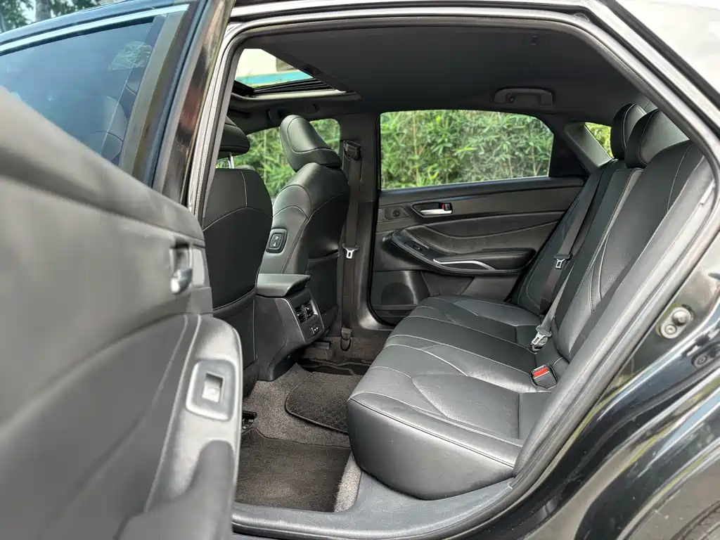 Toyota Avalon 2023 2.0L Luxury