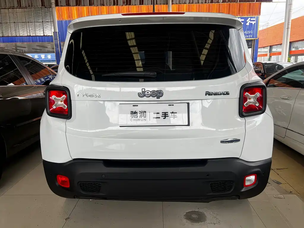 Jeep Renegade — миниатюра 10