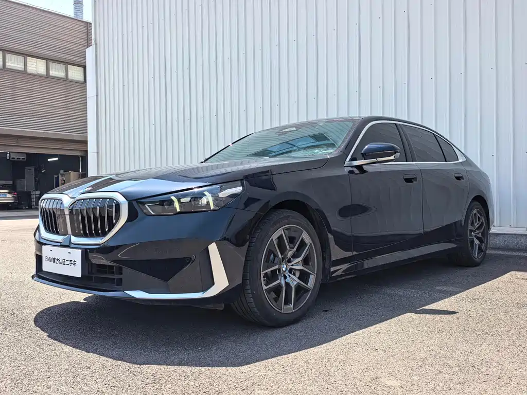 BMW 5 Series 2024