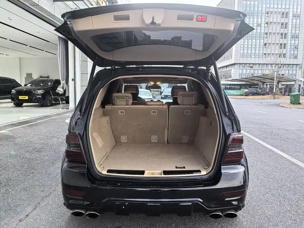 Mercedes-Benz M A MG M AMG 2011 AMG ML 63