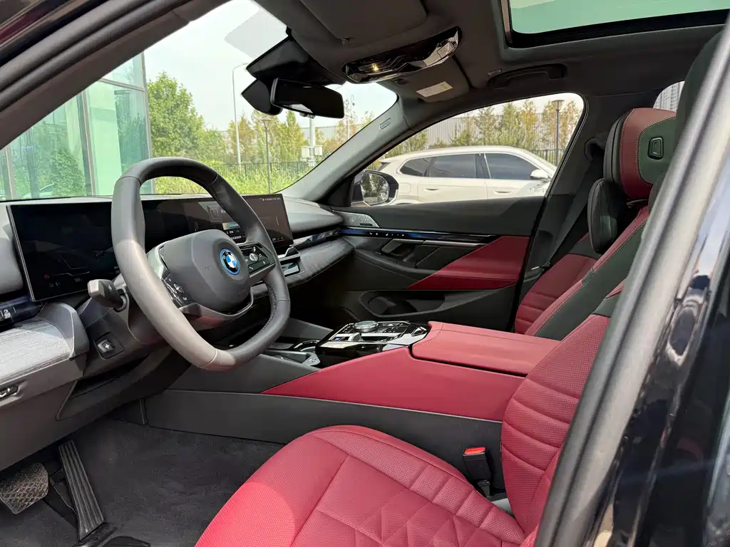 BMW i5 — миниатюра 15