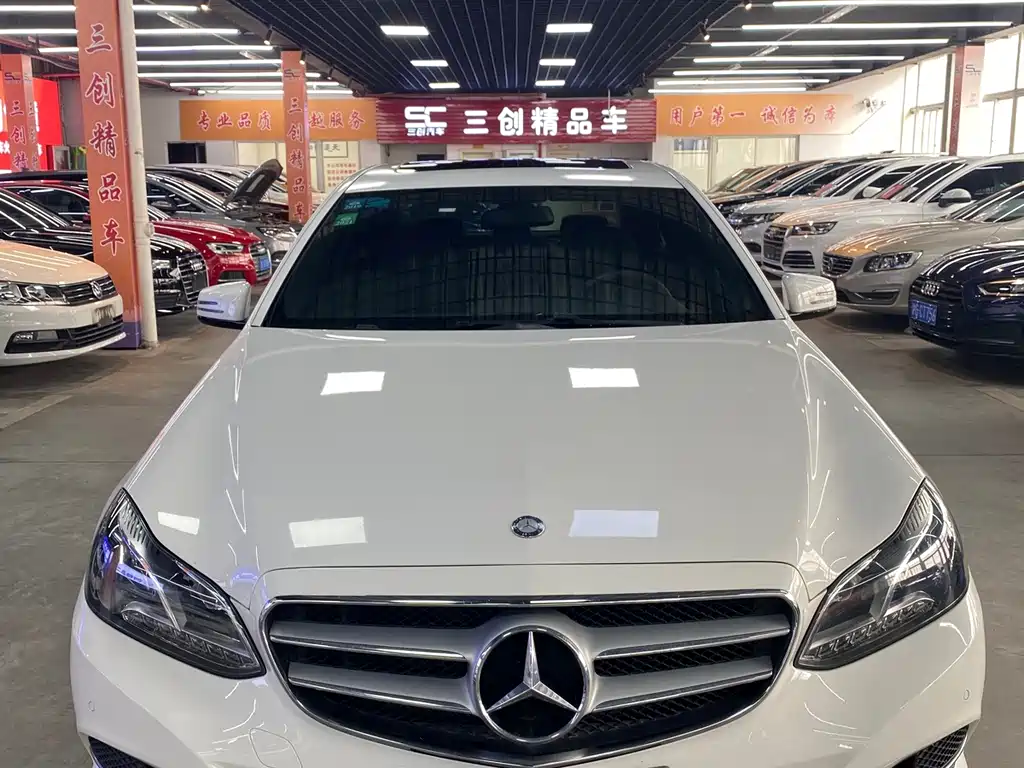 Mercedes-Benz E-Class — миниатюра 2