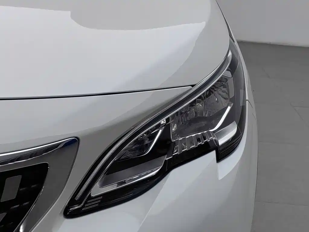 Peugeot 4008 — миниатюра 7