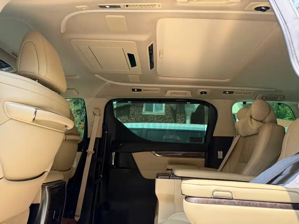 Toyota Alphard 2021 2.5L Premium