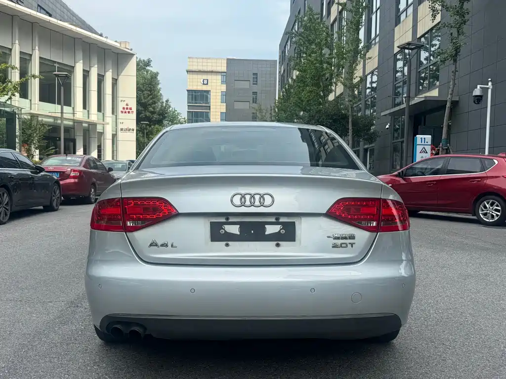 Audi A4L — миниатюра 5