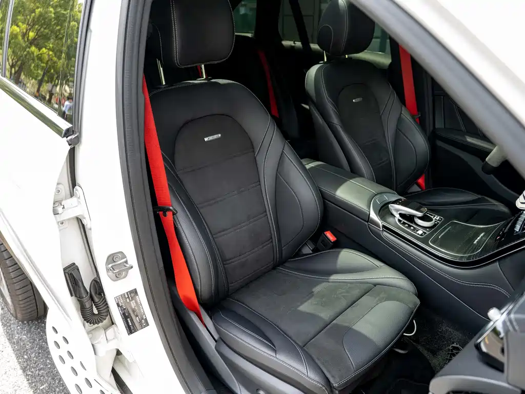 Mercedes-Benz GLC AMG — миниатюра 11
