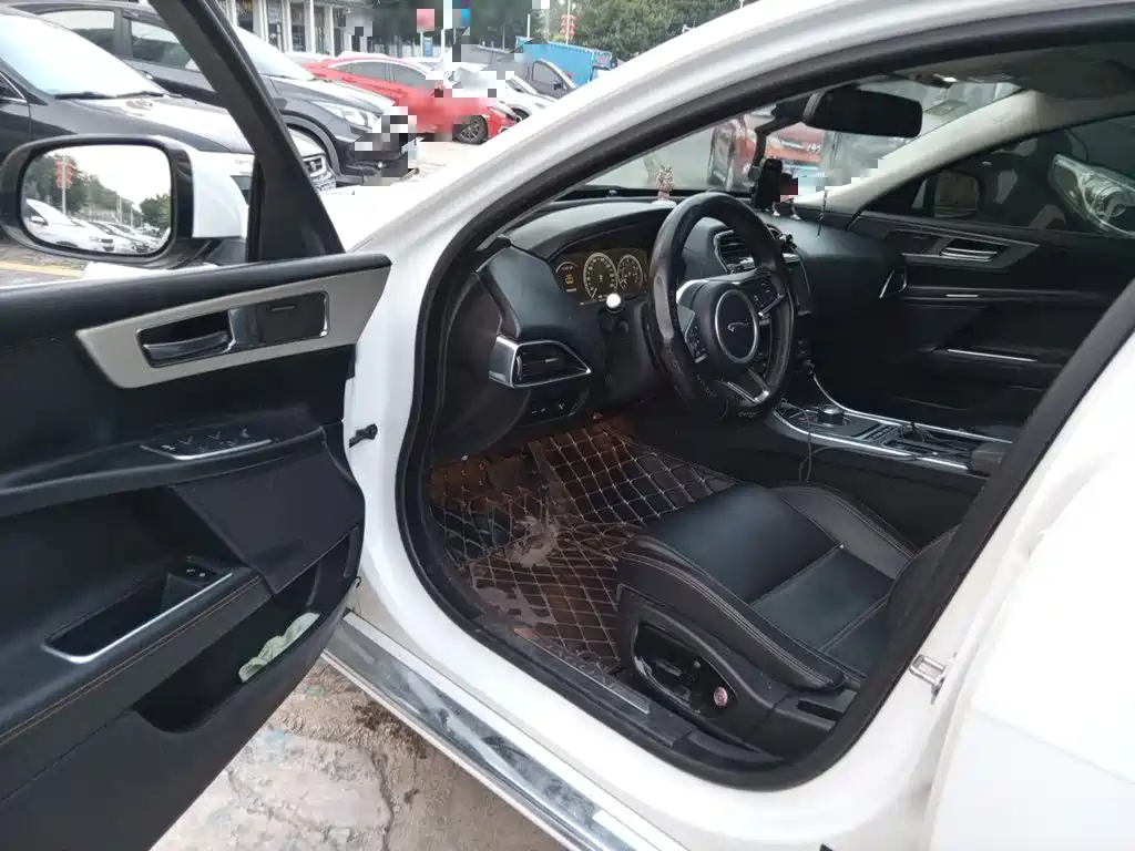Jaguar XEL — миниатюра 17