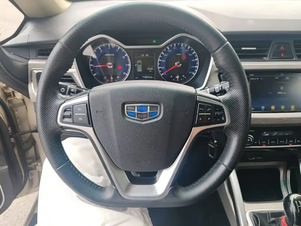 Geely Vision X3 — миниатюра 11