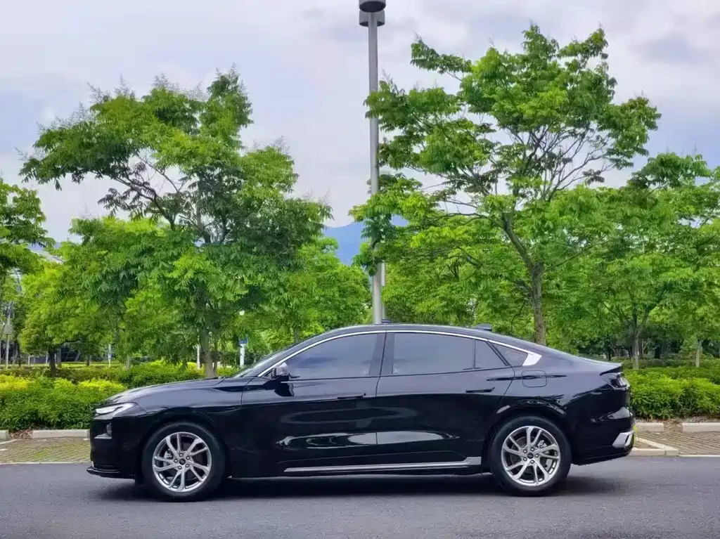 Ford Mondeo — миниатюра 5