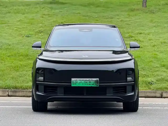 Li Auto L8