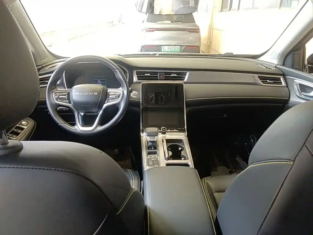 Roewe RX5 — миниатюра 10