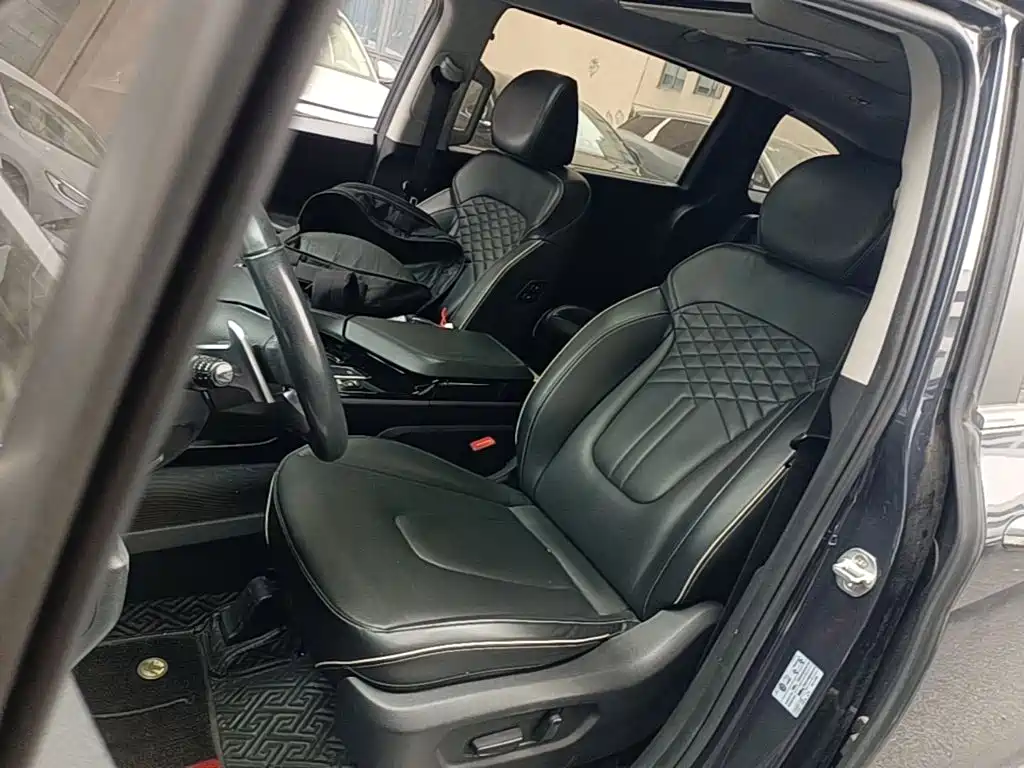 Hyundai Custo — миниатюра 20