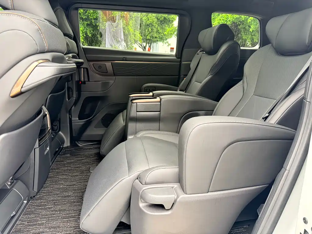 Toyota Alphard — фотографии объявления, Фото 15