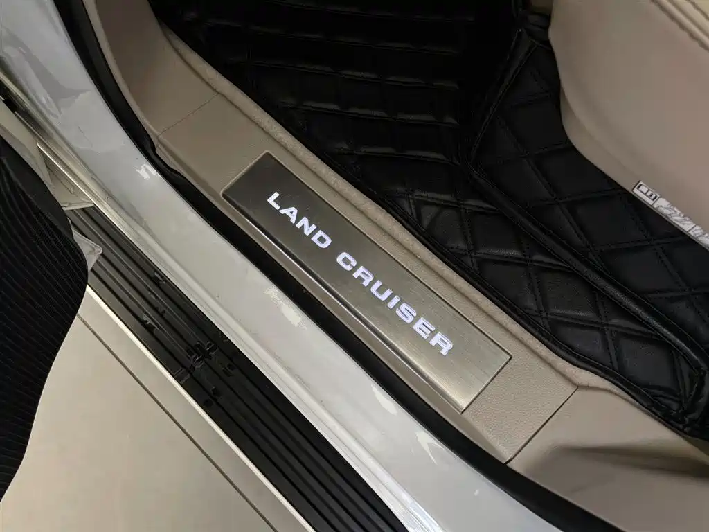 Toyota Land Cruiser 2023 3.5T AT