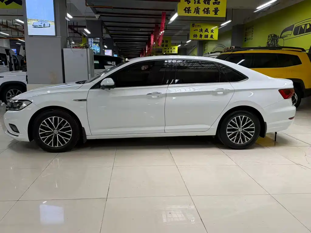 Volkswagen Sagitar — миниатюра 3