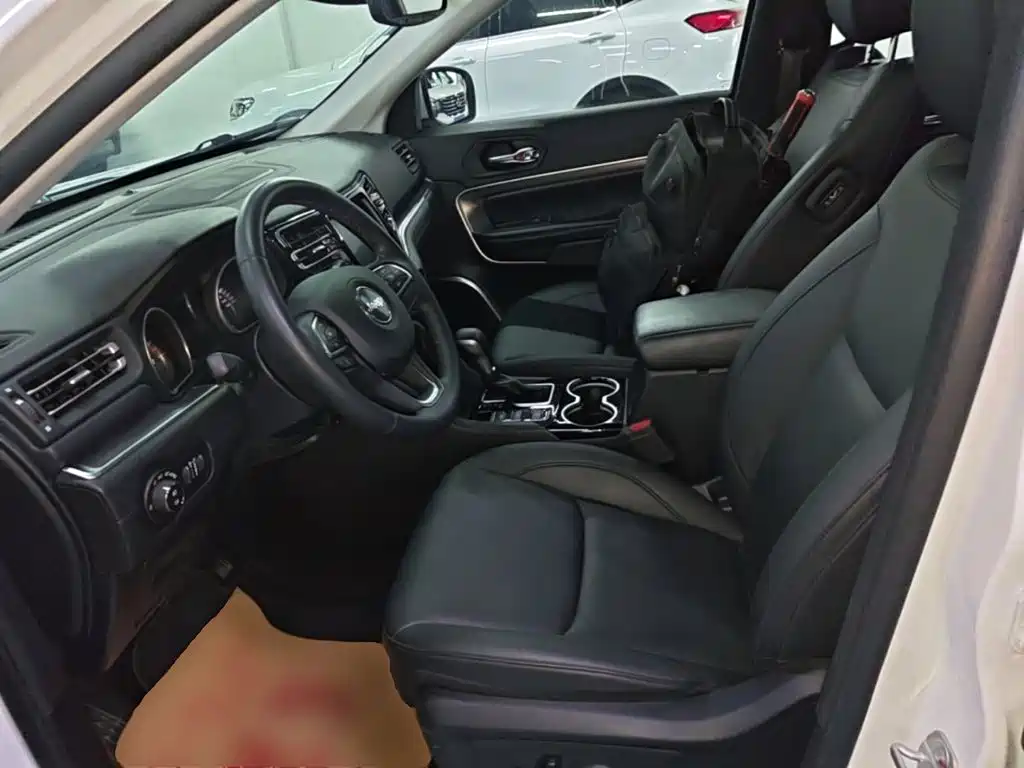 Jeep Grand Commander — миниатюра 15