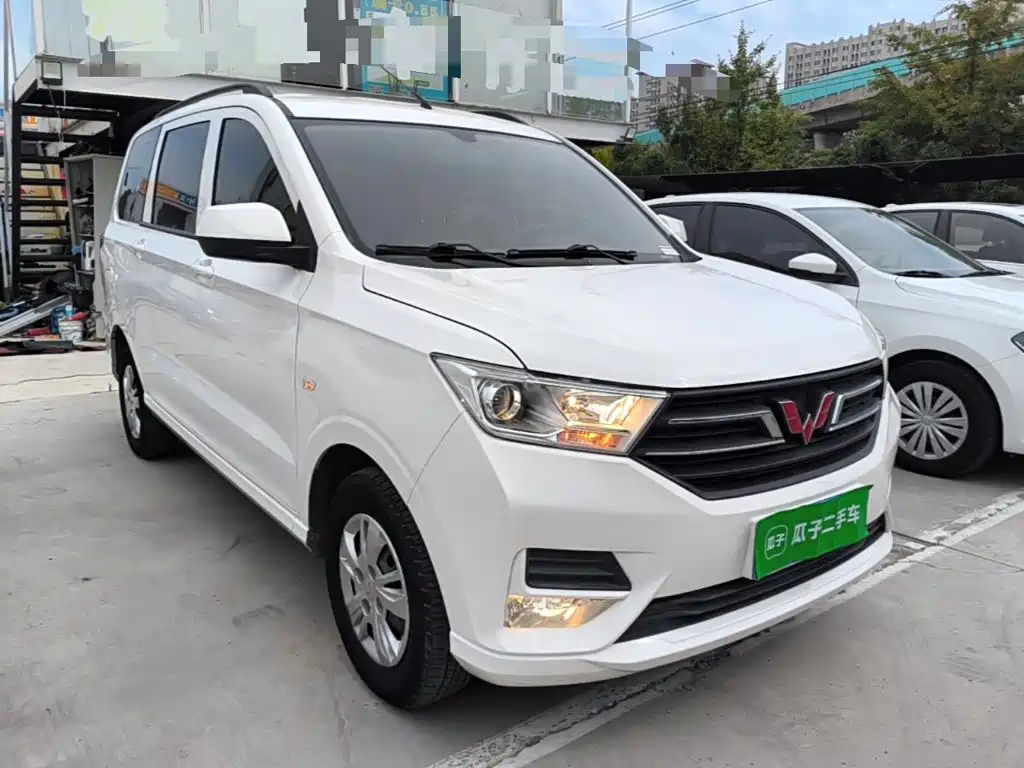 Wuling Hongguang — миниатюра 4