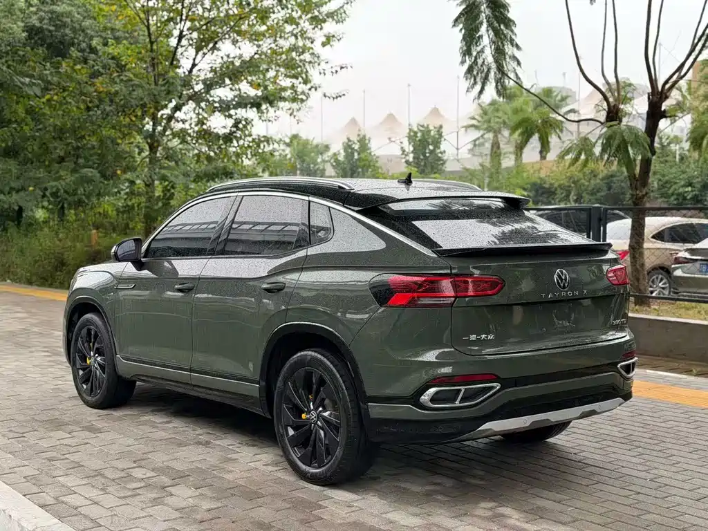 Volkswagen X — миниатюра 4