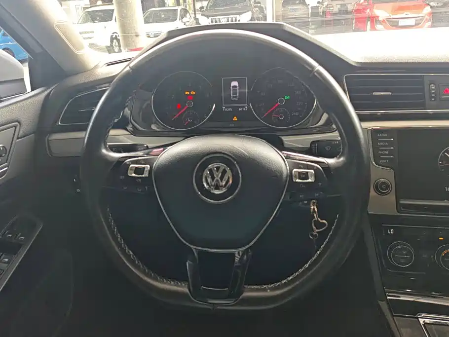 Volkswagen Lamando — миниатюра 15