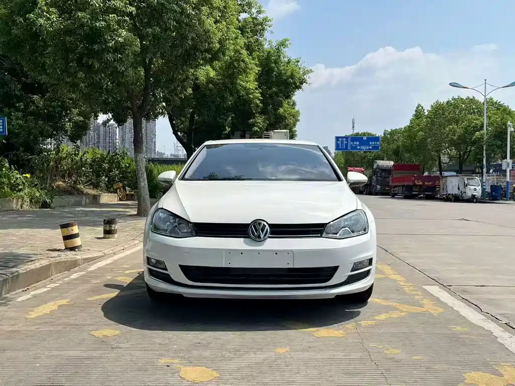 Volkswagen Golf — миниатюра 2