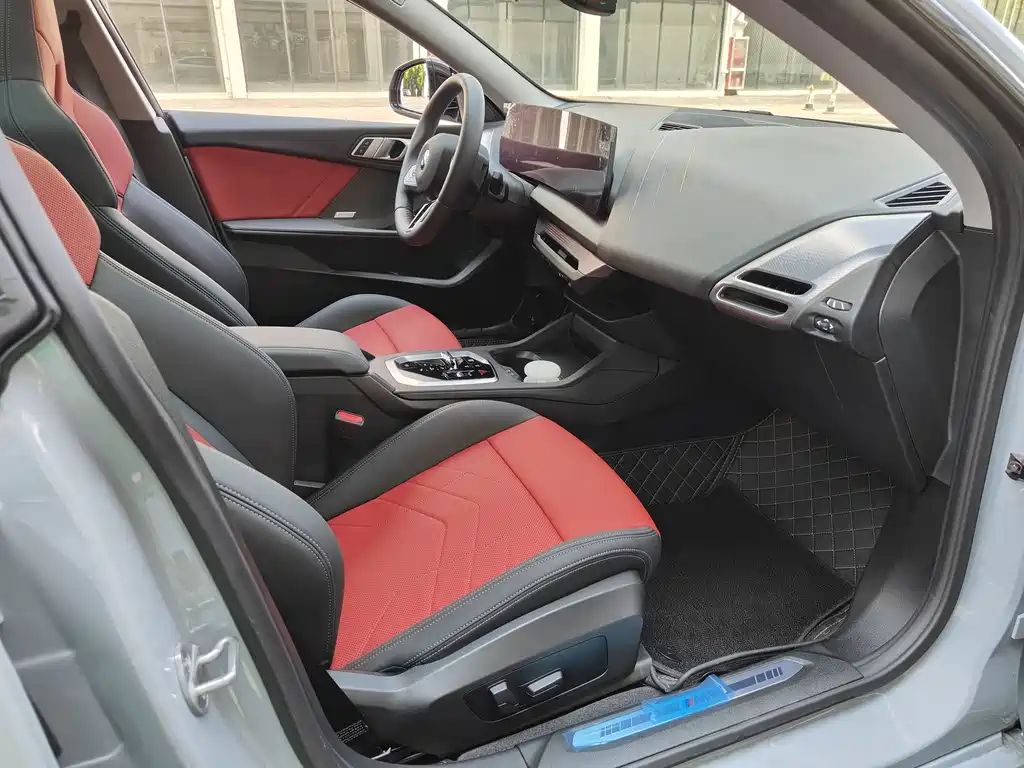 BMW 2 Series — миниатюра 12