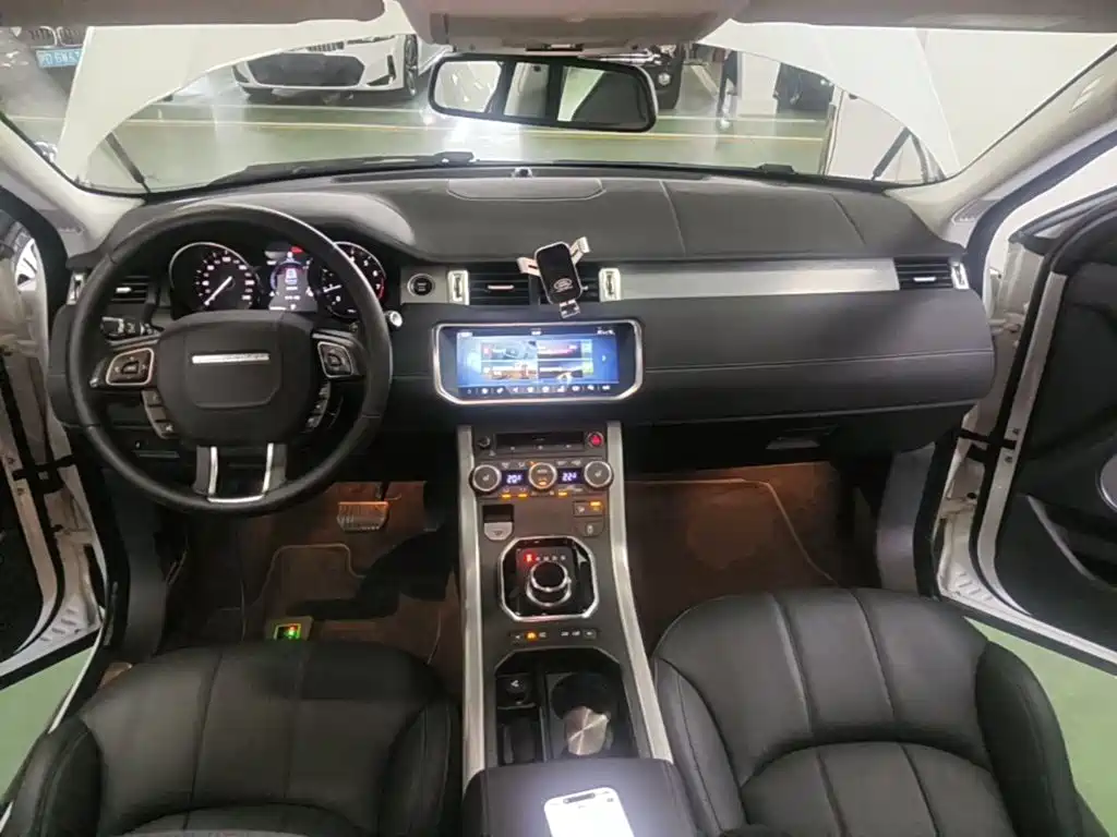 Land Rover Evoque — миниатюра 10