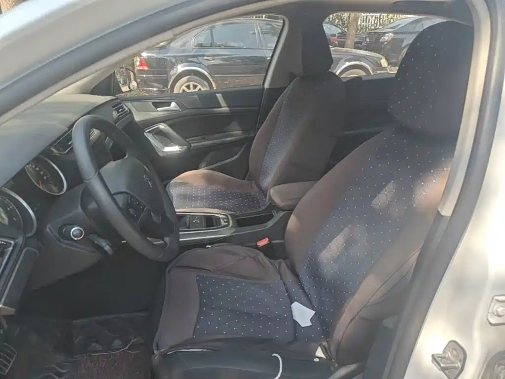 Peugeot 408 — миниатюра 15