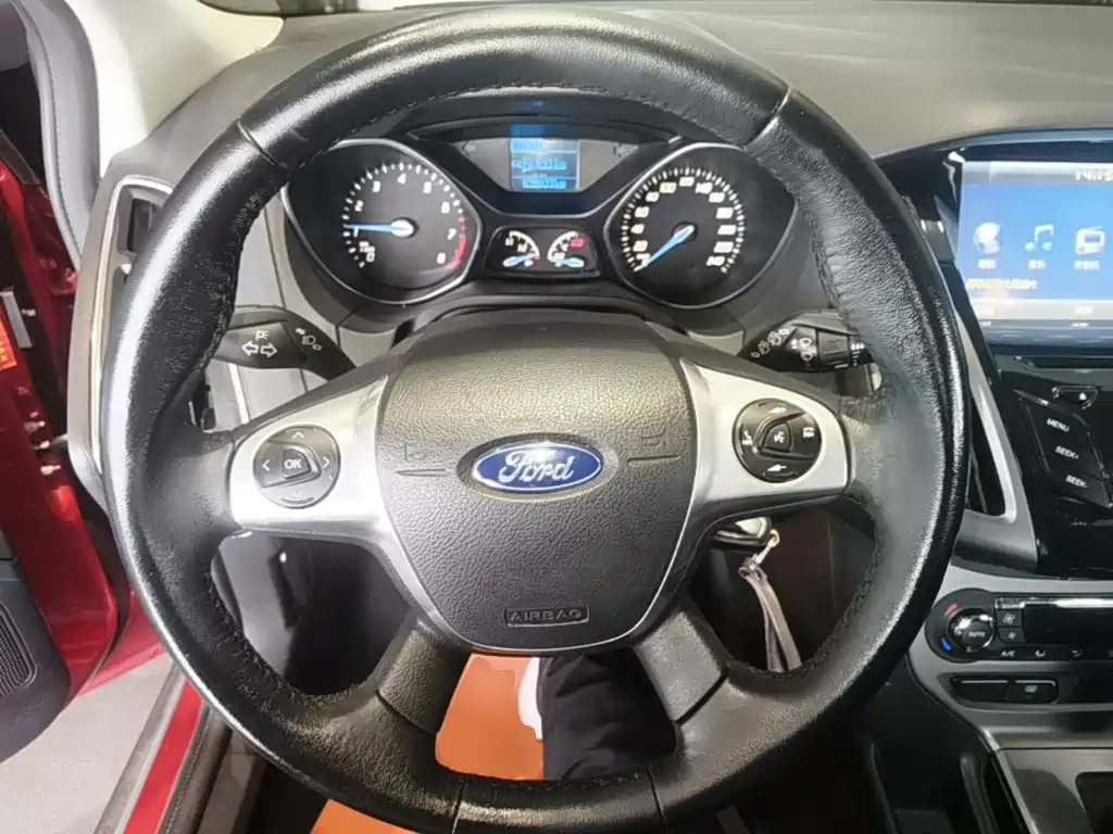 Ford Focus — миниатюра 11