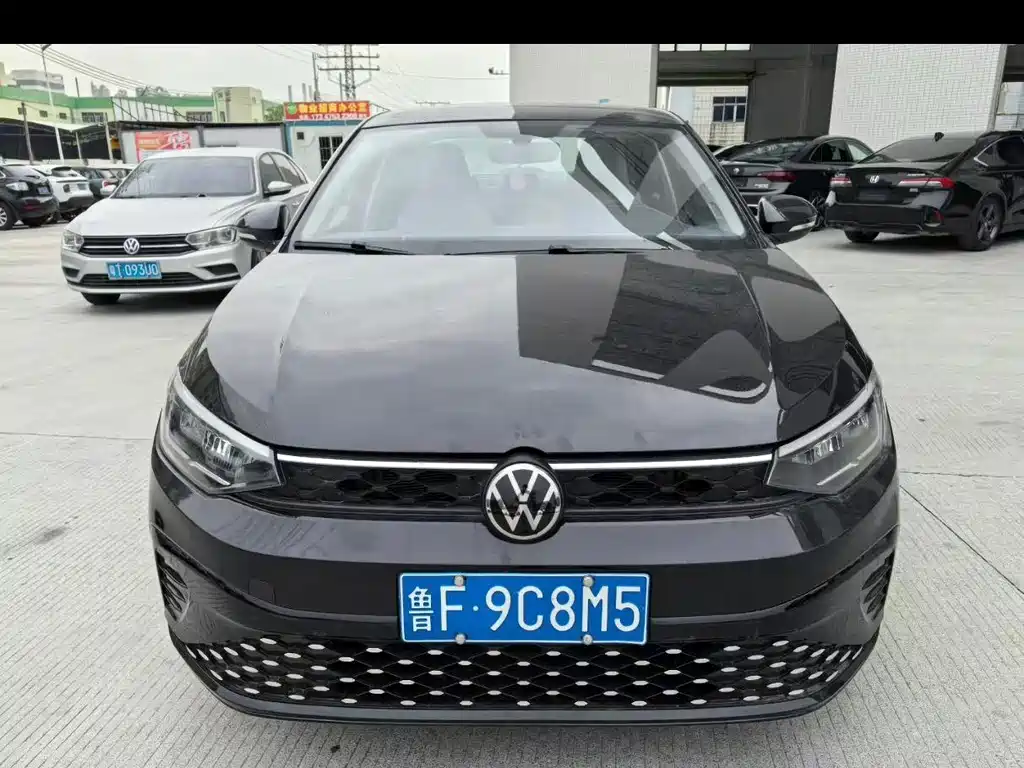 Volkswagen Lavida - фото 6