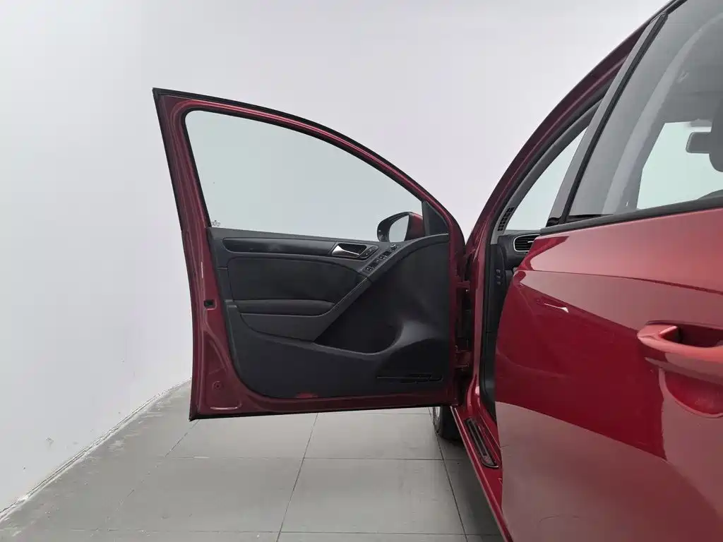 Volkswagen Golf — миниатюра 8