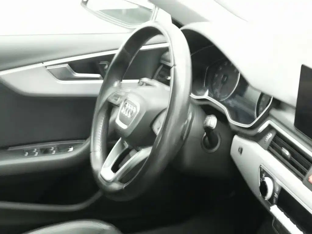 Audi A4 (Import) — миниатюра 22