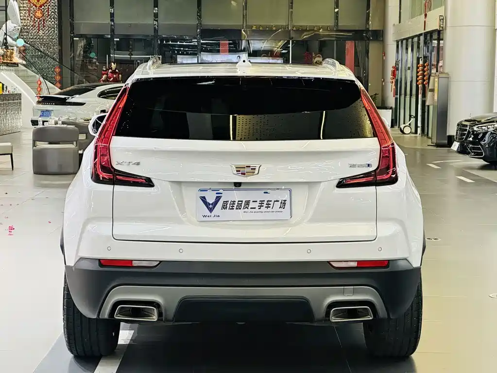 Cadillac XT4 — миниатюра 8