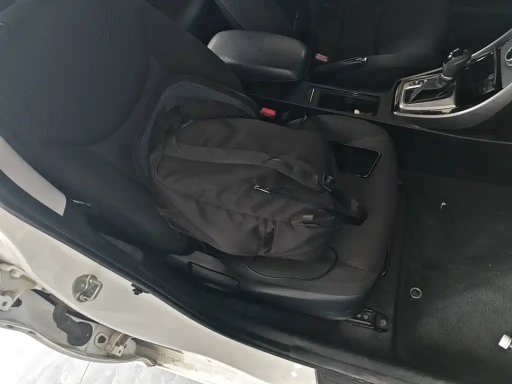 Hyundai Elantra Langdong — миниатюра 25